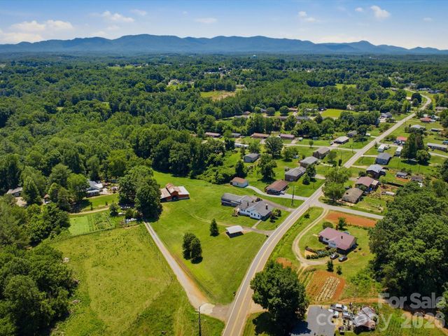 2401 Lail Road, Morganton, NC 28655