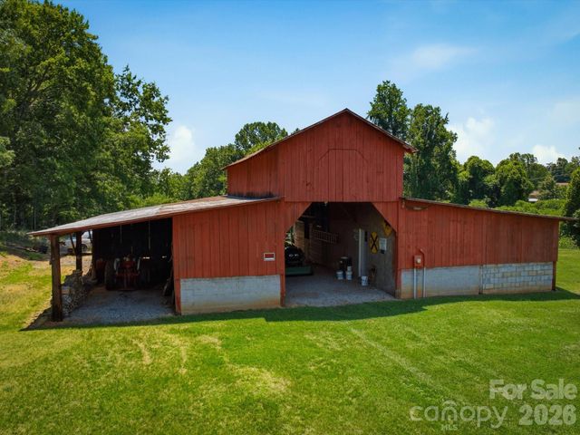 2401 Lail Road, Morganton, NC 28655