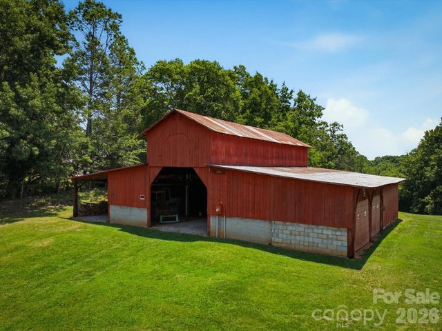 2401 Lail Road, Morganton, NC 28655