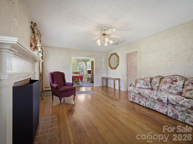 2401 Lail Road, Morganton, NC 28655