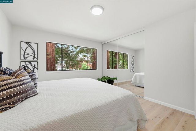 1073 Mohr Ln C, Concord, CA 94518