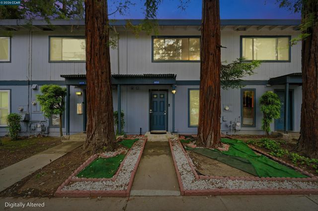 1073 Mohr Ln C, Concord, CA 94518