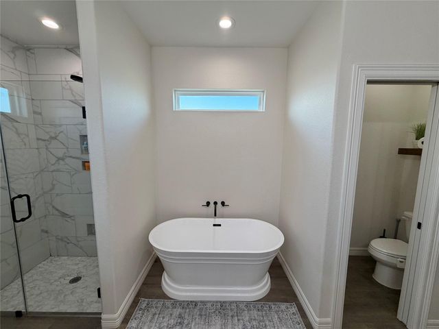 817 Greystone Lane, Angleton, TX 77515