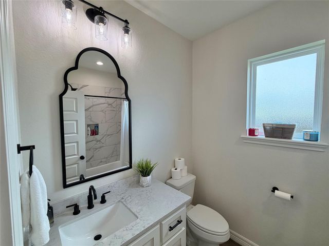 817 Greystone Lane, Angleton, TX 77515