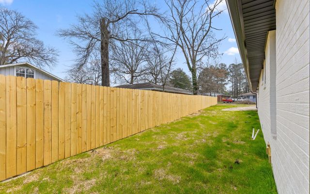 47 Elaine Circle, Fort Oglethorpe, GA 30742