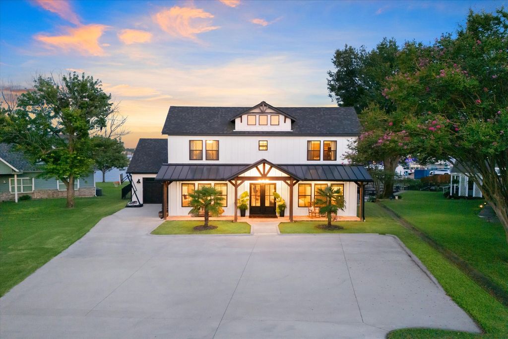 2015 Island Circle, Tool, TX 75143