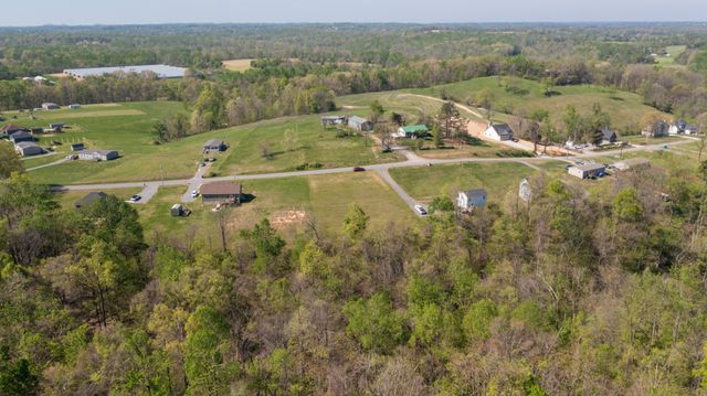 2862 Wixtown Rd, Westmoreland, TN 37186