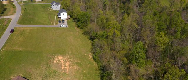 2862 Wixtown Rd, Westmoreland, TN 37186