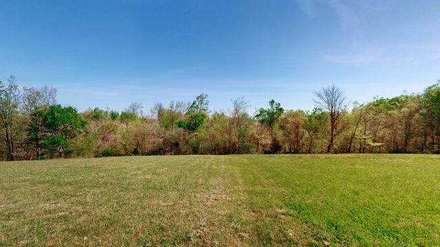 2862 Wixtown Rd, Westmoreland, TN 37186