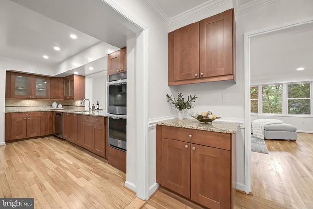 10600 VANTAGE CT, Potomac, MD 20854