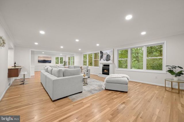 10600 VANTAGE CT, Potomac, MD 20854