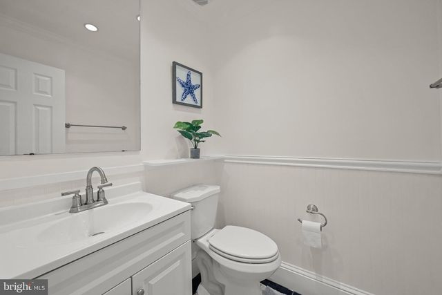 10600 VANTAGE CT, Potomac, MD 20854
