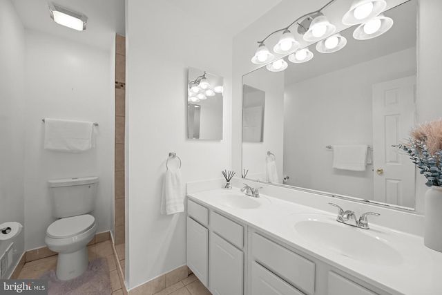 10600 VANTAGE CT, Potomac, MD 20854
