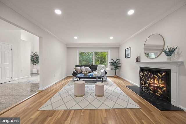 10600 VANTAGE CT, Potomac, MD 20854
