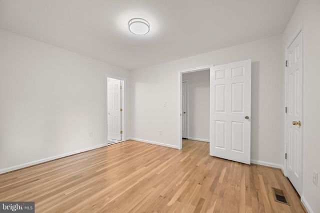 10600 VANTAGE CT, Potomac, MD 20854