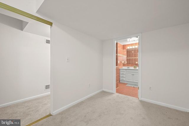 10600 VANTAGE CT, Potomac, MD 20854