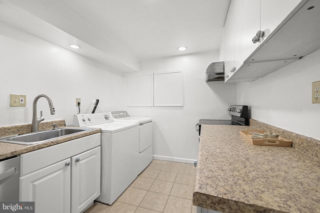 10600 VANTAGE CT, Potomac, MD 20854