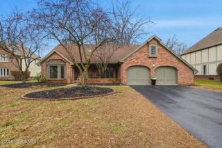 7350 Whispering Oak Drive, Sylvania, OH 43560