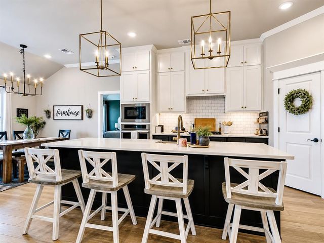 1117 SE 29th Street, Moore, OK 73160
