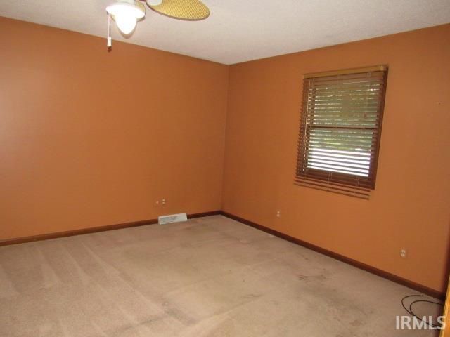 1117 Pinehurst Drive, Mount Vernon, IN 47620