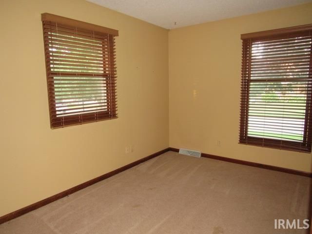 1117 Pinehurst Drive, Mount Vernon, IN 47620