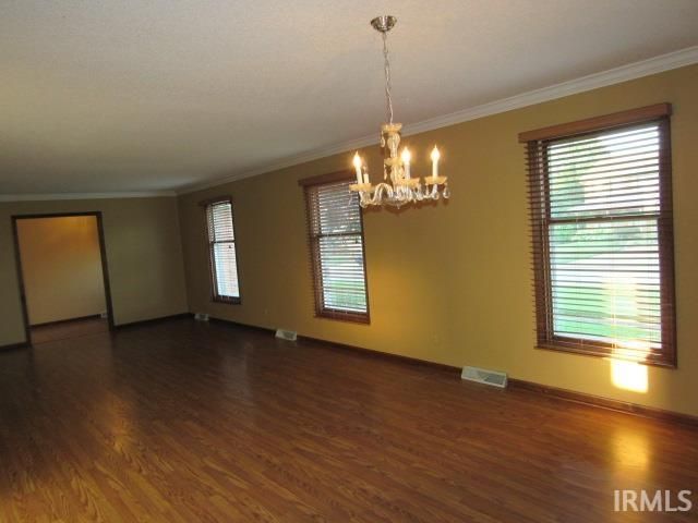 1117 Pinehurst Drive, Mount Vernon, IN 47620