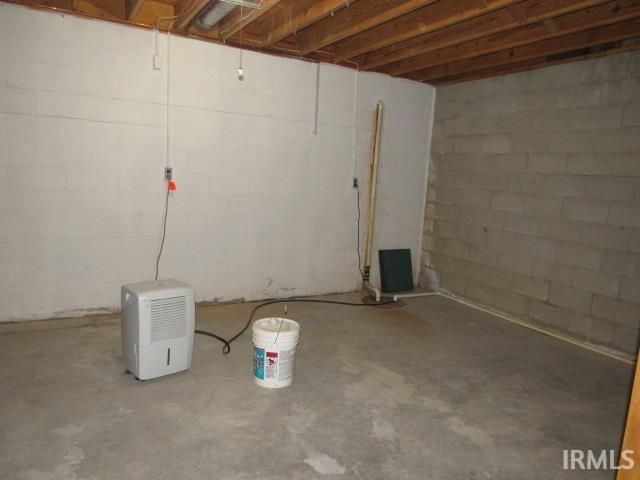 1117 Pinehurst Drive, Mount Vernon, IN 47620