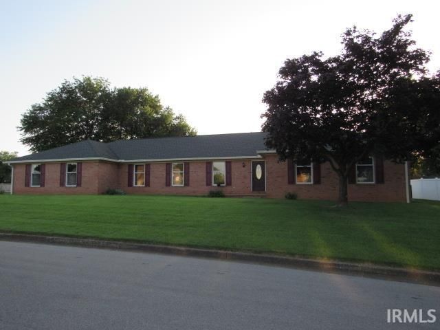 1117 Pinehurst Drive, Mount Vernon, IN 47620