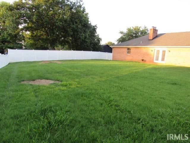 1117 Pinehurst Drive, Mount Vernon, IN 47620