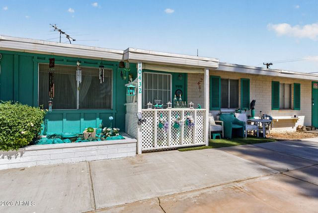 10432 W OAKMONT Drive, Sun City, AZ 85351