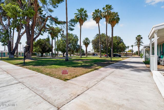 10432 W OAKMONT Drive, Sun City, AZ 85351