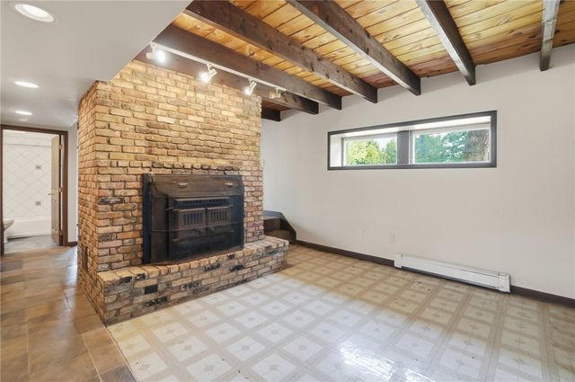 1424 Glen View Road, Yellow Springs Vlg, OH 45387