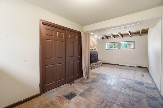 1424 Glen View Road, Yellow Springs Vlg, OH 45387