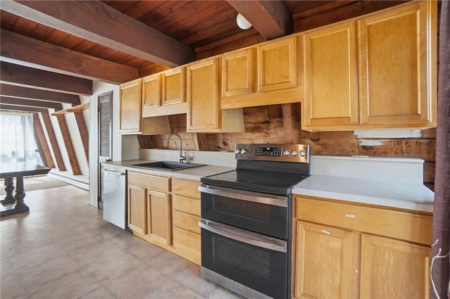 1424 Glen View Road, Yellow Springs Vlg, OH 45387