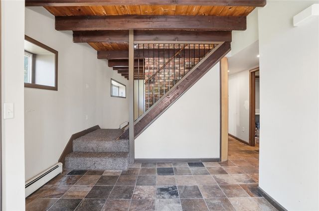 1424 Glen View Road, Yellow Springs Vlg, OH 45387