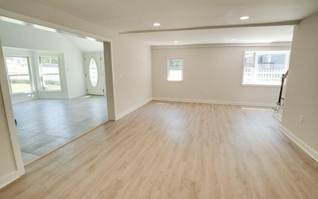 35 BUTTERFIELD LN, North East, MD 21901