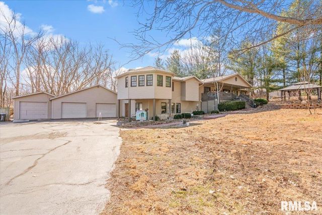 7460 Rolling Oaks Drive, Riverton, IL 62561