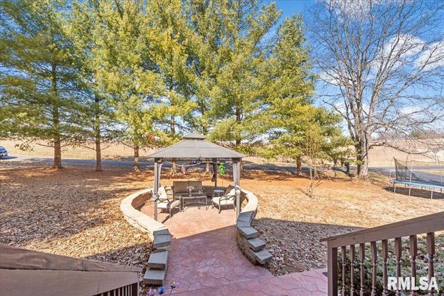 7460 Rolling Oaks Drive, Riverton, IL 62561