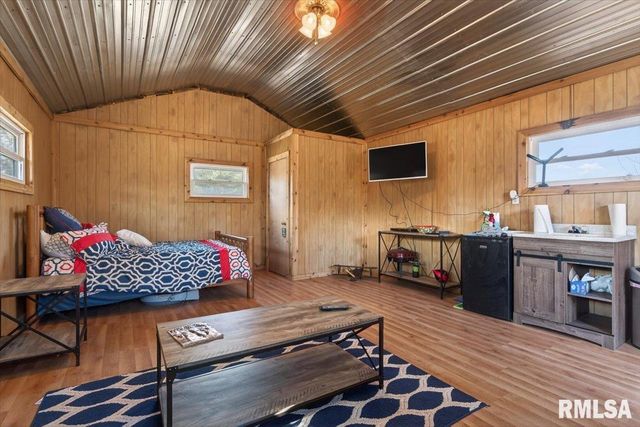 7460 Rolling Oaks Drive, Riverton, IL 62561