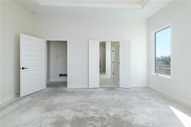 17965 235th Street, Tonganoxie, KS 66086