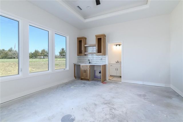 17965 235th Street, Tonganoxie, KS 66086