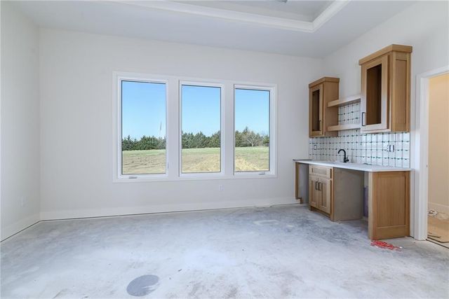 17965 235th Street, Tonganoxie, KS 66086