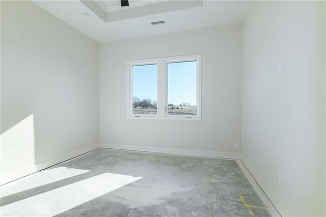 17965 235th Street, Tonganoxie, KS 66086