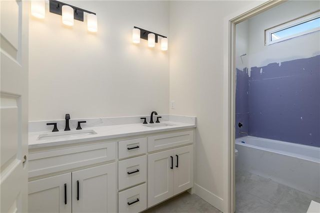 17965 235th Street, Tonganoxie, KS 66086