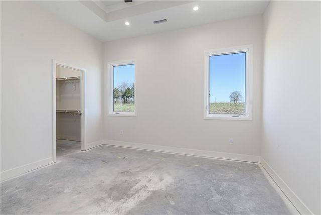 17965 235th Street, Tonganoxie, KS 66086