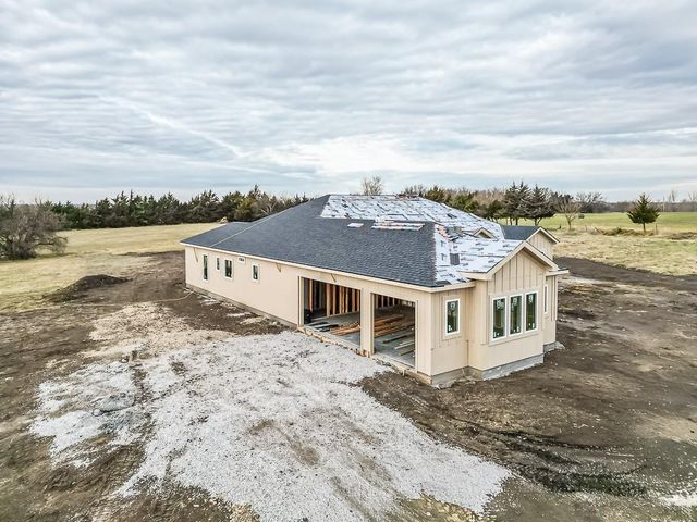 17965 235th Street, Tonganoxie, KS 66086