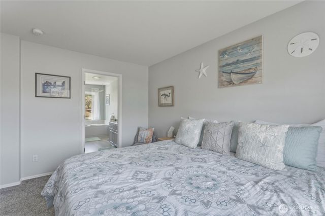 2837 Riviera Boulevard, Malaga, WA 98828