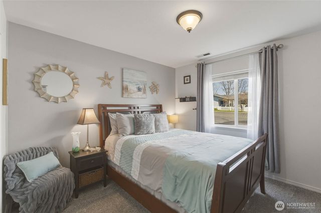 2837 Riviera Boulevard, Malaga, WA 98828