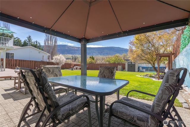 2837 Riviera Boulevard, Malaga, WA 98828