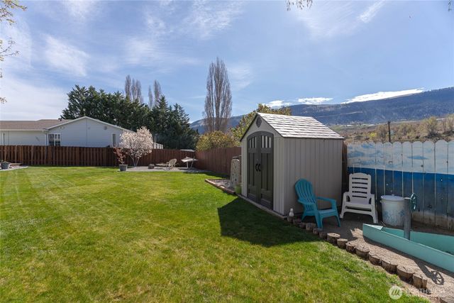 2837 Riviera Boulevard, Malaga, WA 98828